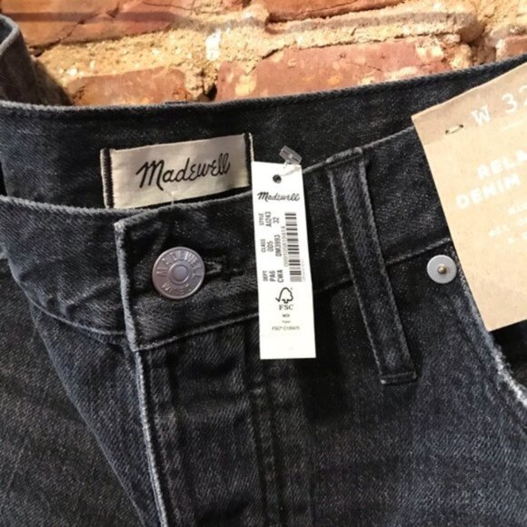 NEW Madewell Womens Relaxed Denim Shorts Size 32 Black Calverley Wash AJ243 - Picture 3 of 10
